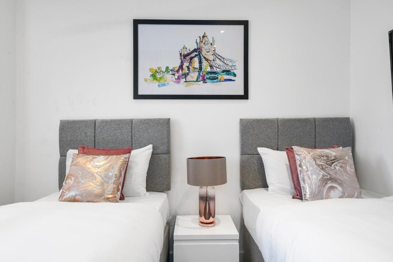 City Prime Apartments Londres Extérieur photo A bedroom at the hotel