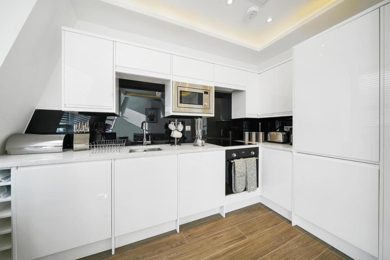 City Prime Apartments Londres Extérieur photo A modern kitchen
